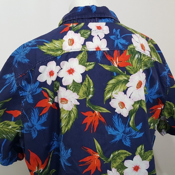 American Eagle Mens Hawaiian Floral XL Navy Red - Picture 8 of 12